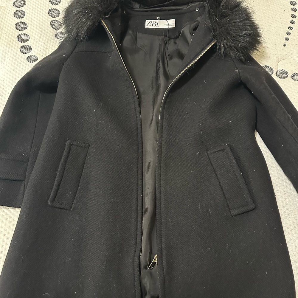 Zara Women's Black Trench Coat with Faux Fur